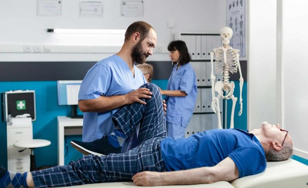 Spécialistes du genou : experts en orthopédie et réparation articulaire